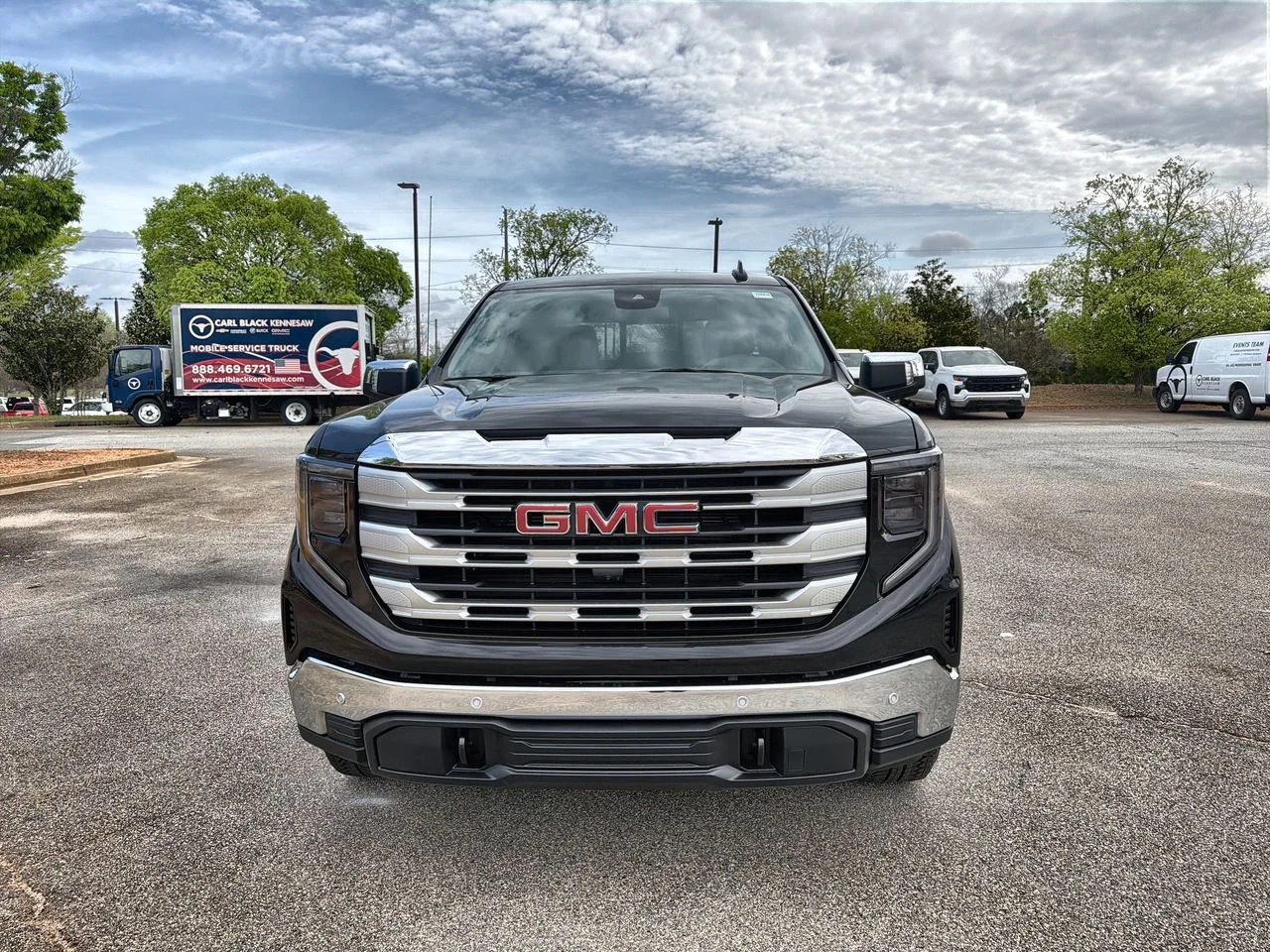 New 2026 Onyx Black GMC SLE image 3