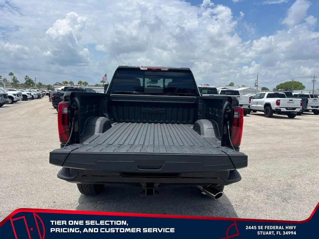Used 2026 Onyx Black GMC Denali image 16