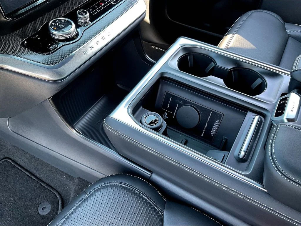 New 2027 Glacier Gray Metallic Tri-Coat Ford MAX Platinum image 29