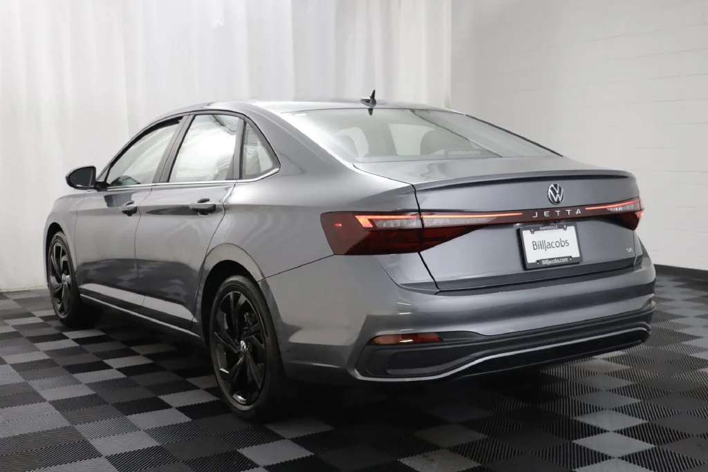 New 2027 Platinum Grey Volkswagen 1.5T SE image 15