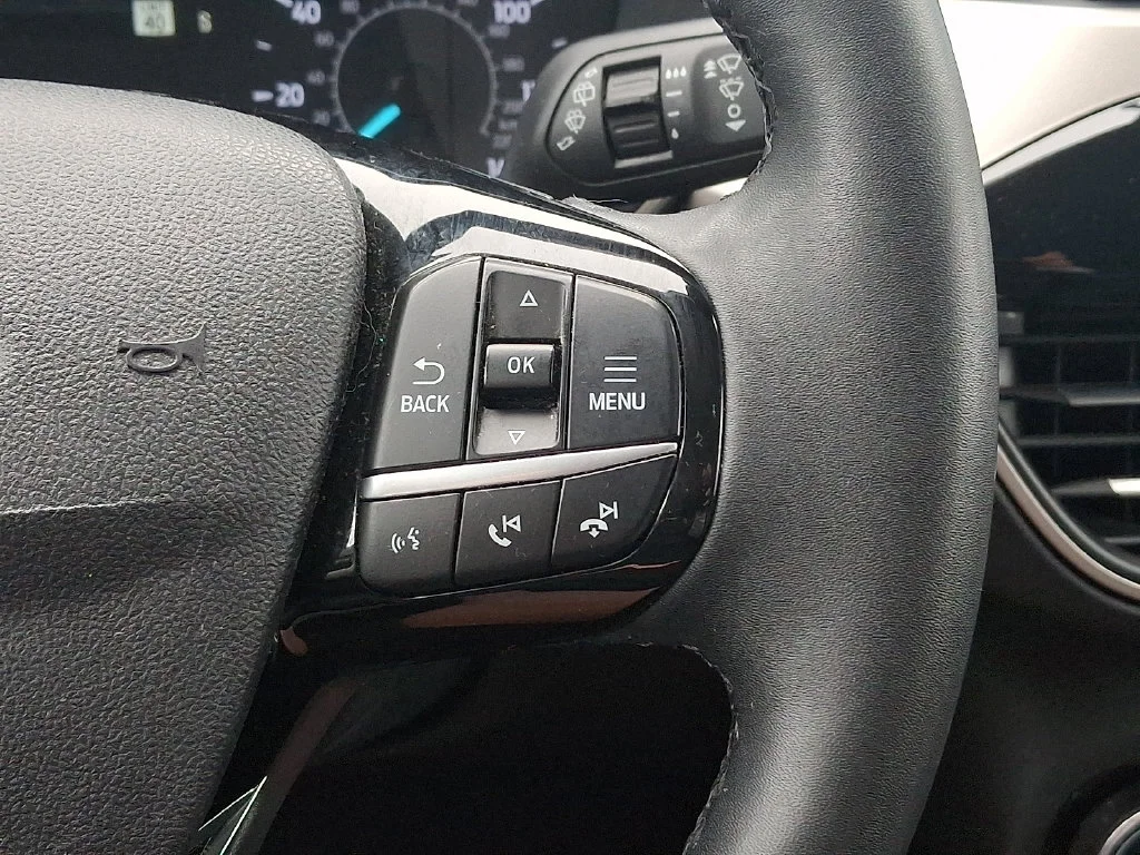 Used 2022 Gray Ford SE image 22