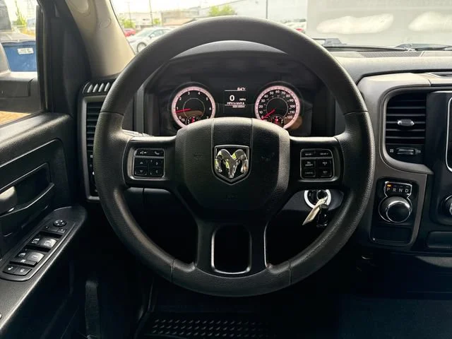 Used 2018 Bright White Clearcoat Ram Express image 19