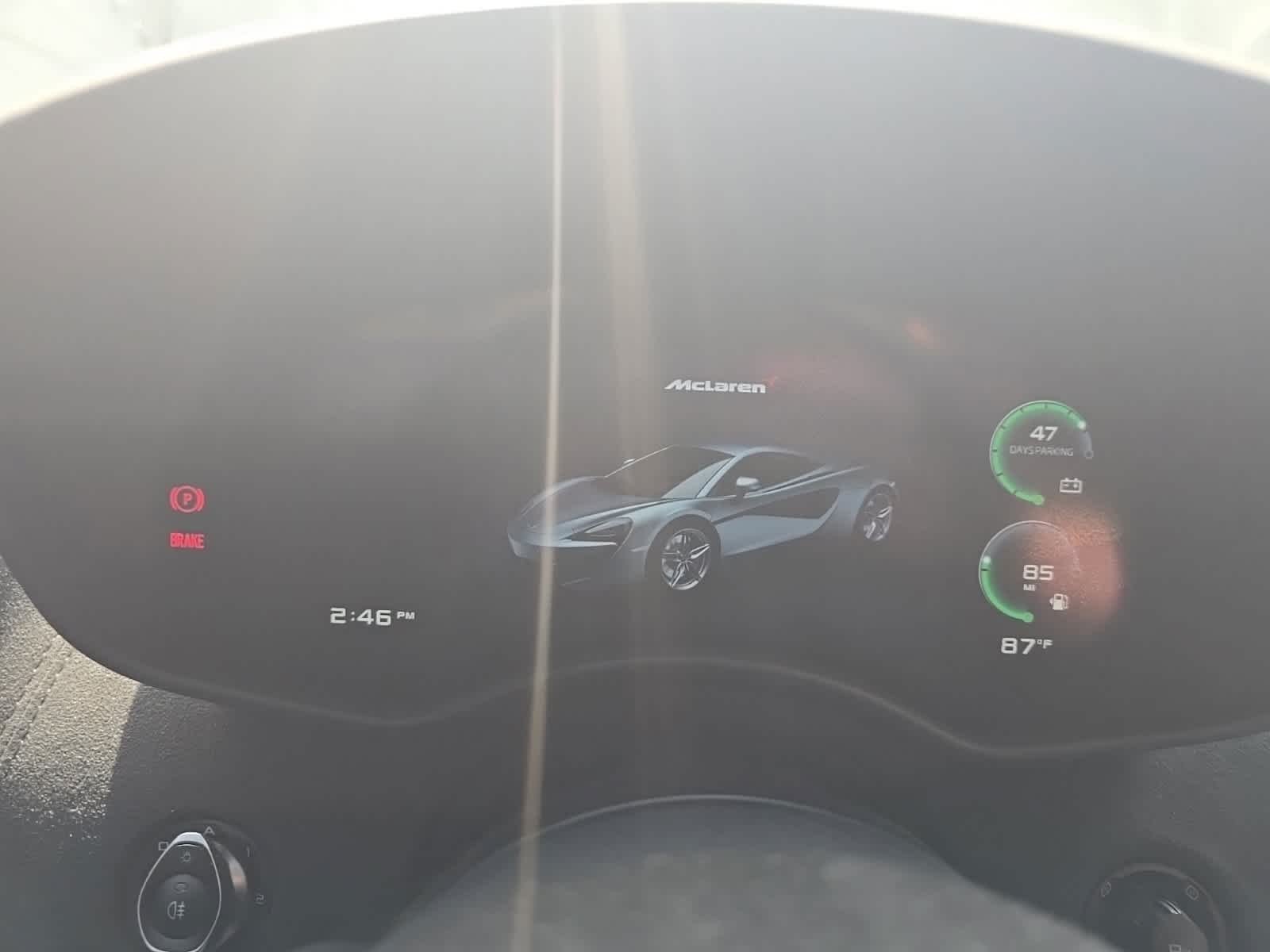 Used 2018  McLaren  image 11