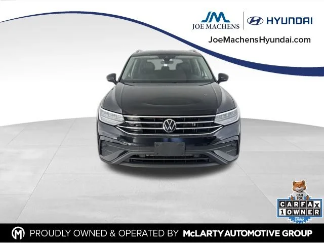 Used 2022 Black Volkswagen 2.0T SE image 3