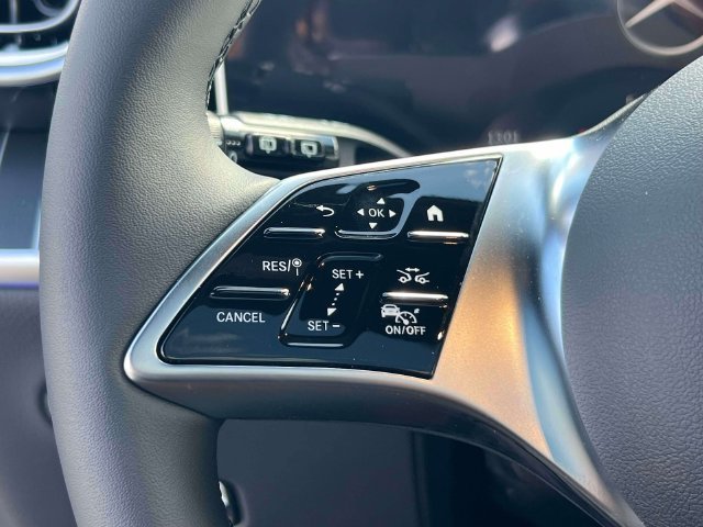 New 2027 Black Mercedes-Benz GLC 300 image 23