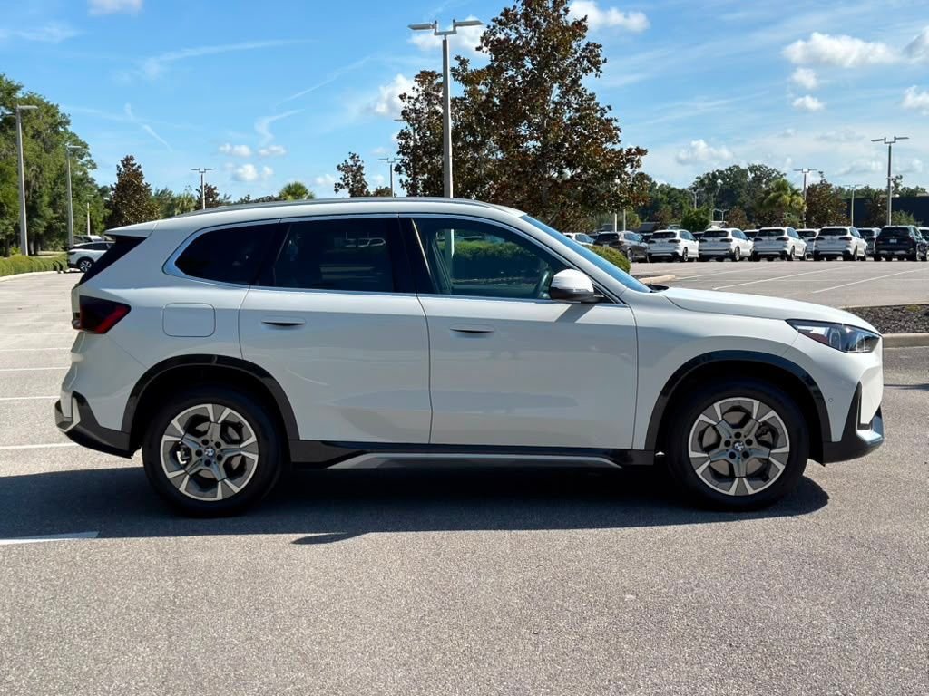 Certified Used 2026 Alpine White BMW xDrive28i image 6