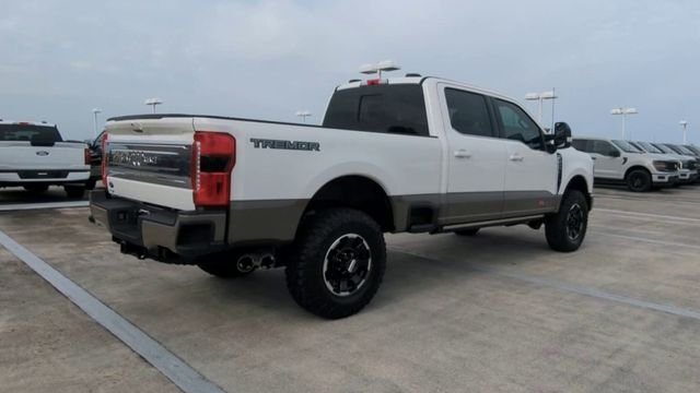 New 2026 Star White Metallic Tri-Coat Ford F-250® King Ranch® image 95