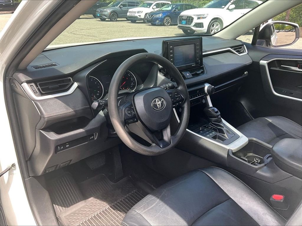 Used 2022 White Toyota XLE image 8