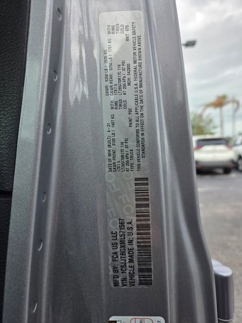 Used 2021 Billet Silver Metallic Clearcoat Jeep Rubicon image 18