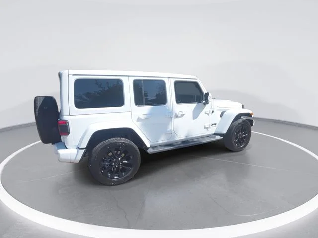 Used 2023 White Jeep Sahara image 9