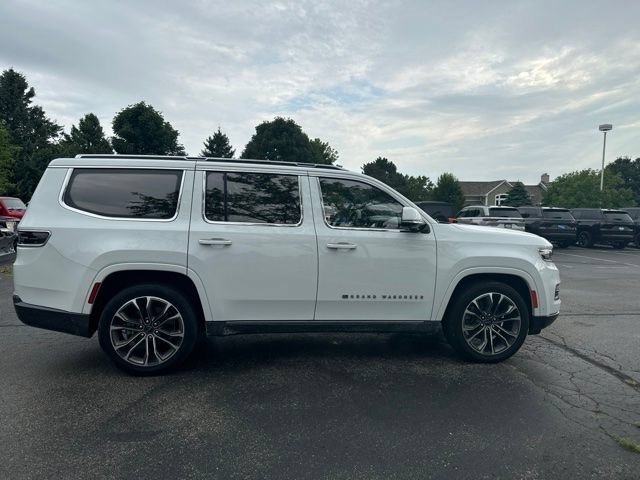 Used 2022 Bright White Clearcoat Jeep Series III image 6