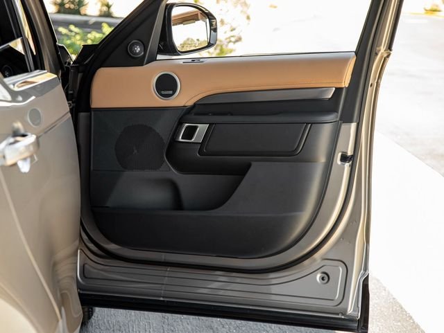 2025 Land Rover Discovery Metropolitan Edition - Photo 25