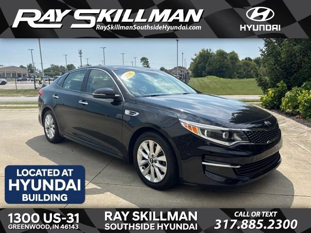 Used 2016 Black Kia EX image 32