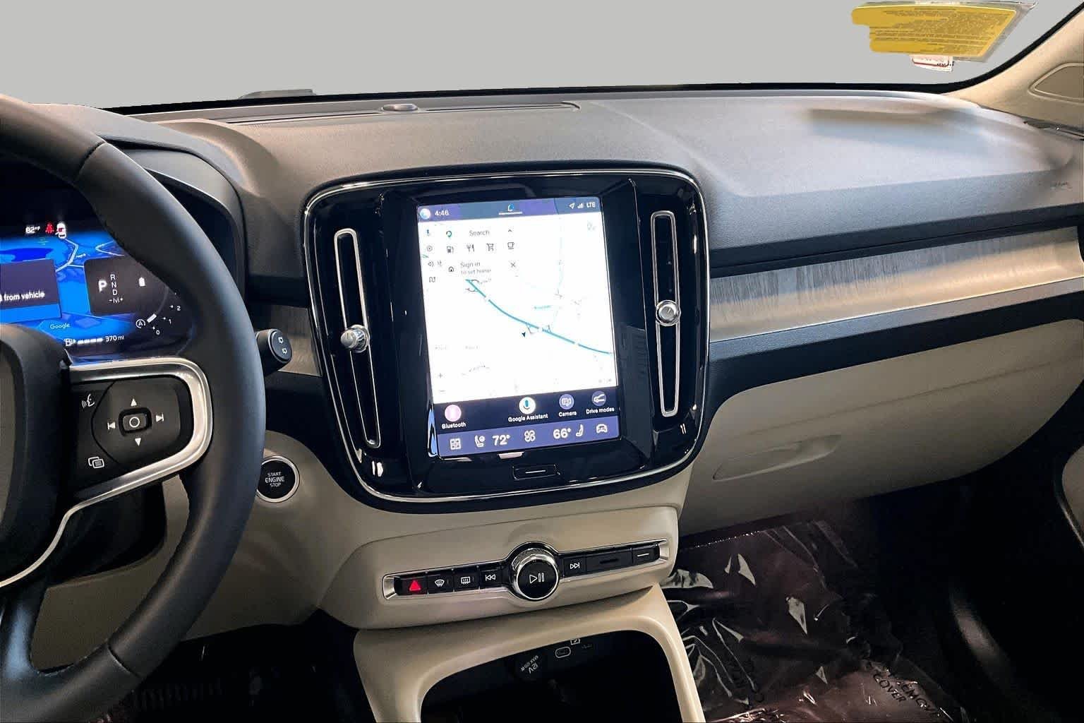 Used 2024 Onyx Black Metallic Volvo Plus Dark Theme image 7