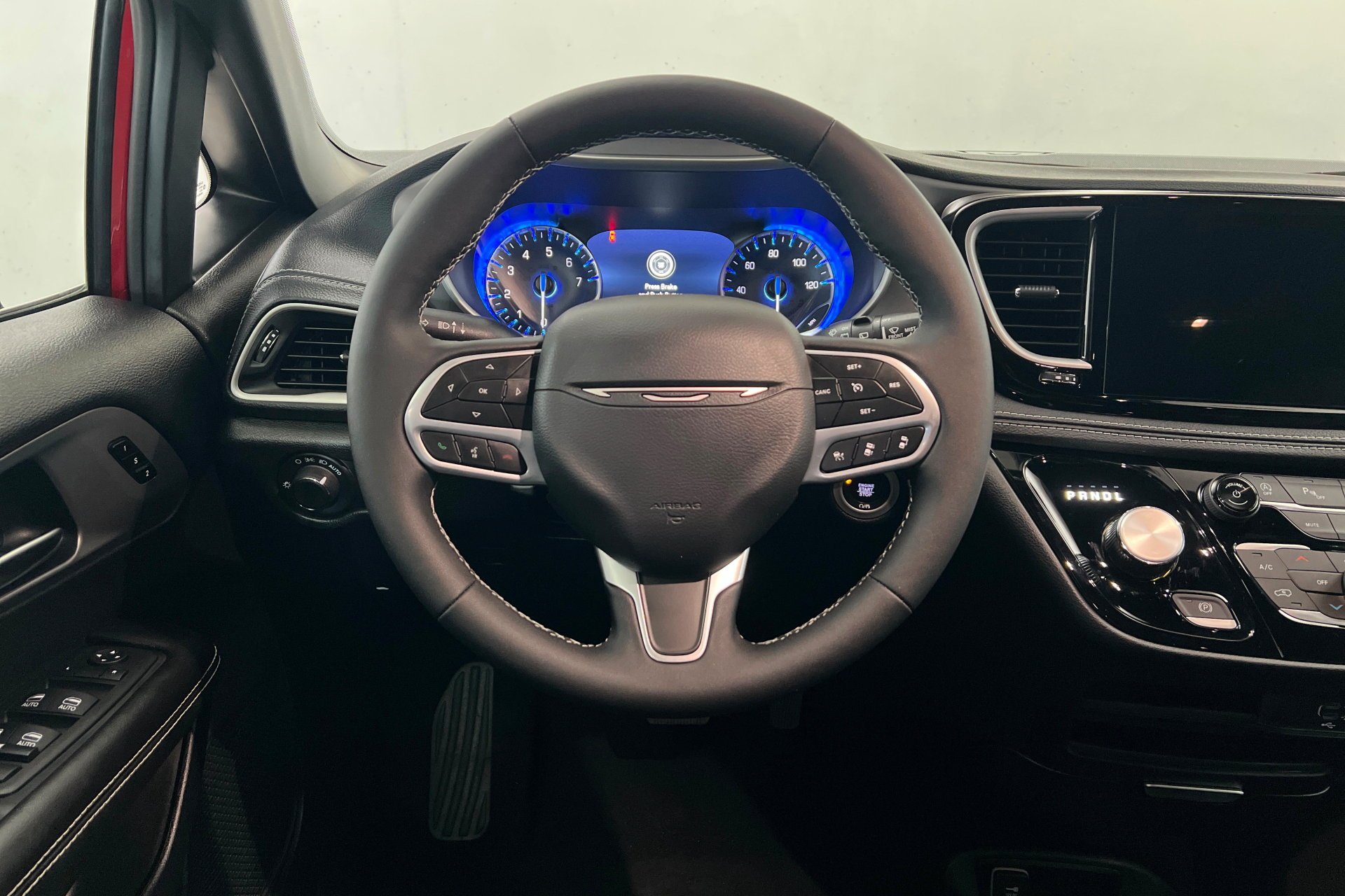 2027 Chrysler Pacifica Select - Photo 13