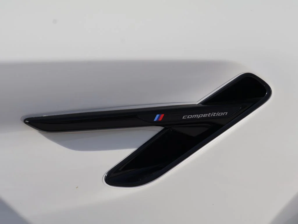 Used 2023 Alpine White BMW Base image 9