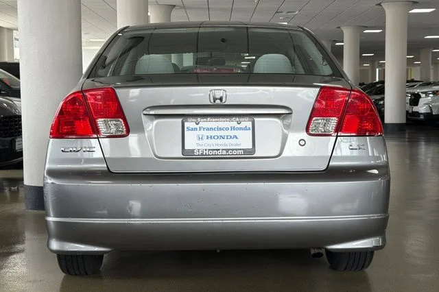 Used 2005 Magnesium Metallic Honda LX image 9
