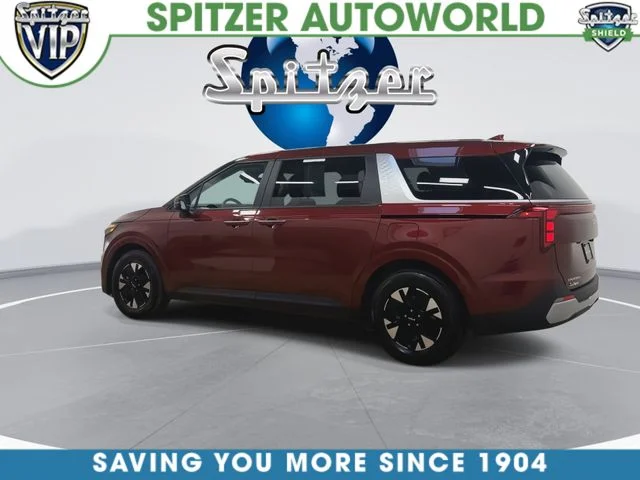 Used 2025 Red Kia LXS image 3