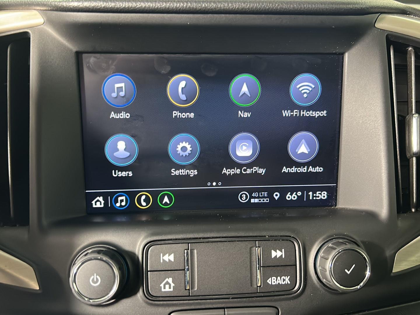 Used 2022 Marine Metallic GMC Denali image 19