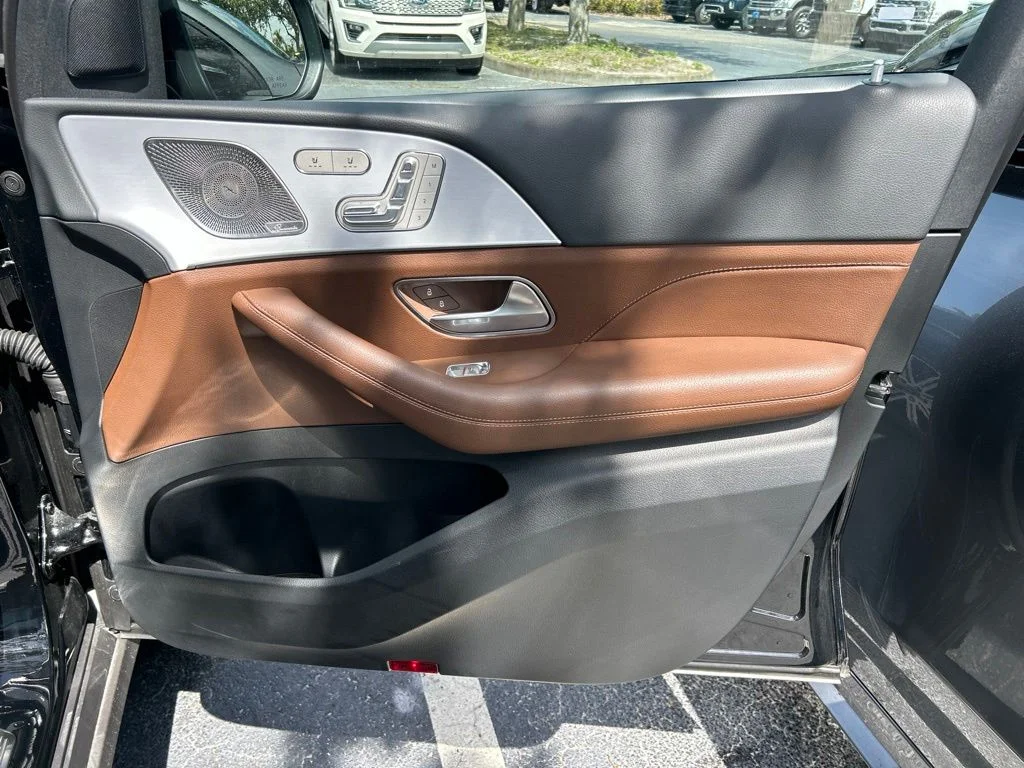 Certified Used 2026 Black Mercedes-Benz GLE 350 image 43