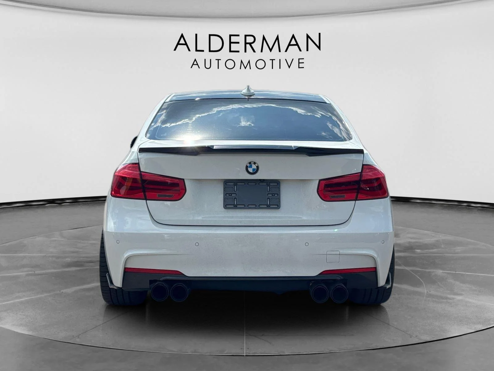 Used 2014 Alpine White BMW 335i xDrive image 4