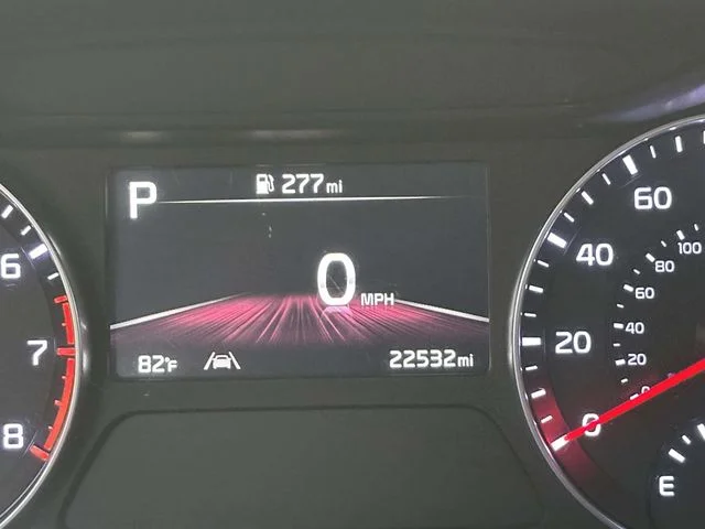 Used 2023 Fire Kia LXS image 24