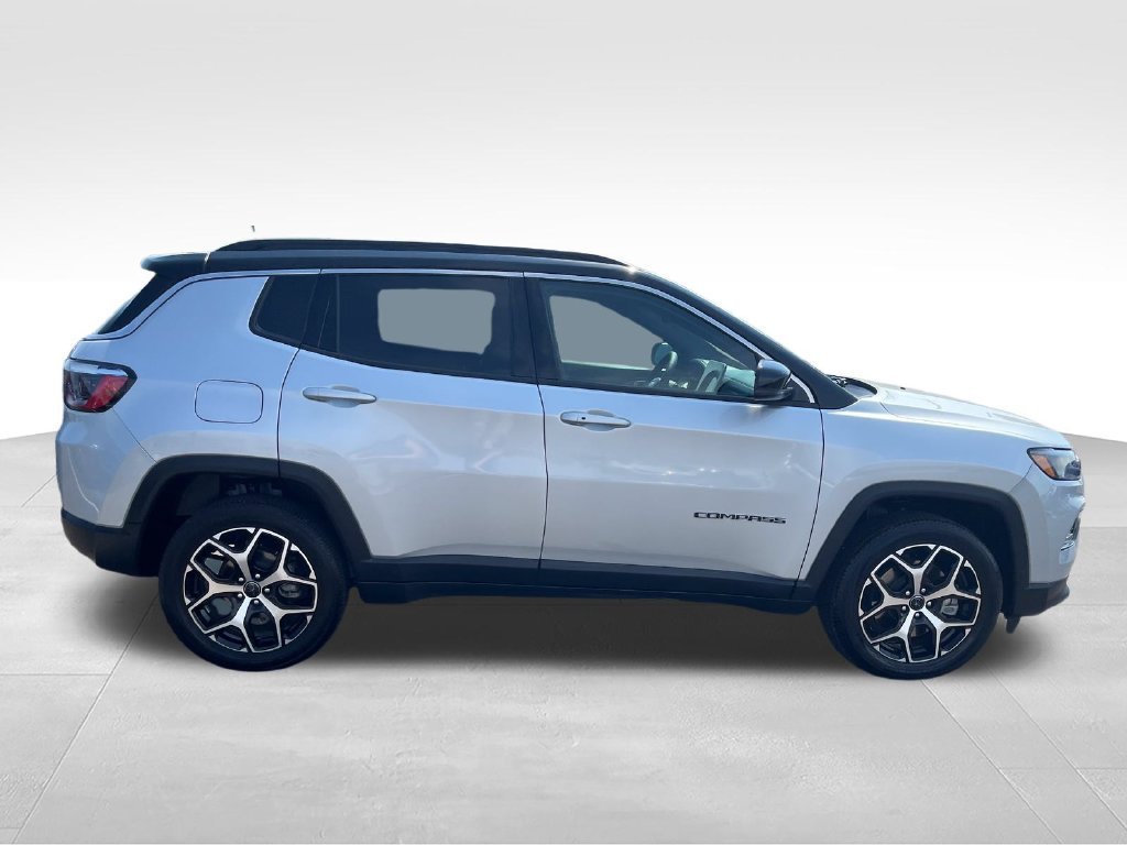 Used 2025 Silver Jeep Limited image 6