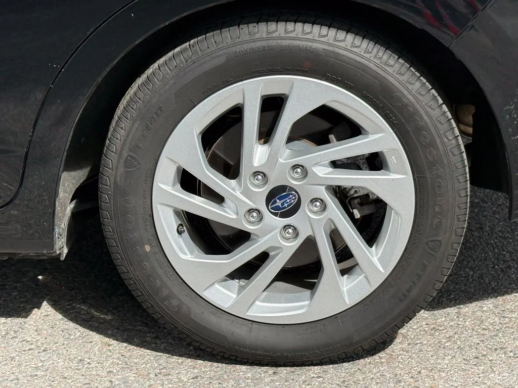 Used 2024 Crystal Black Silica Subaru Base image 7