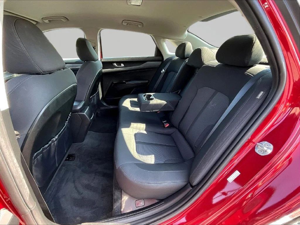 Used 2023 Red Kia LXS image 24