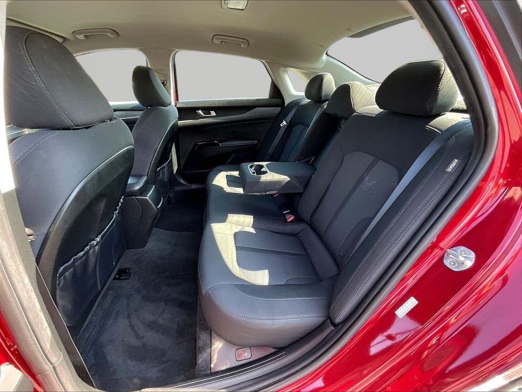 Used 2023 Red Kia LXS image 24