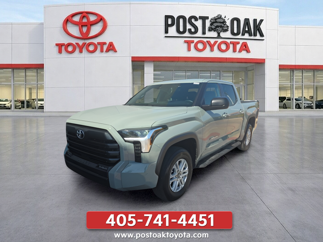 Used 2025  Toyota SR5 image 1