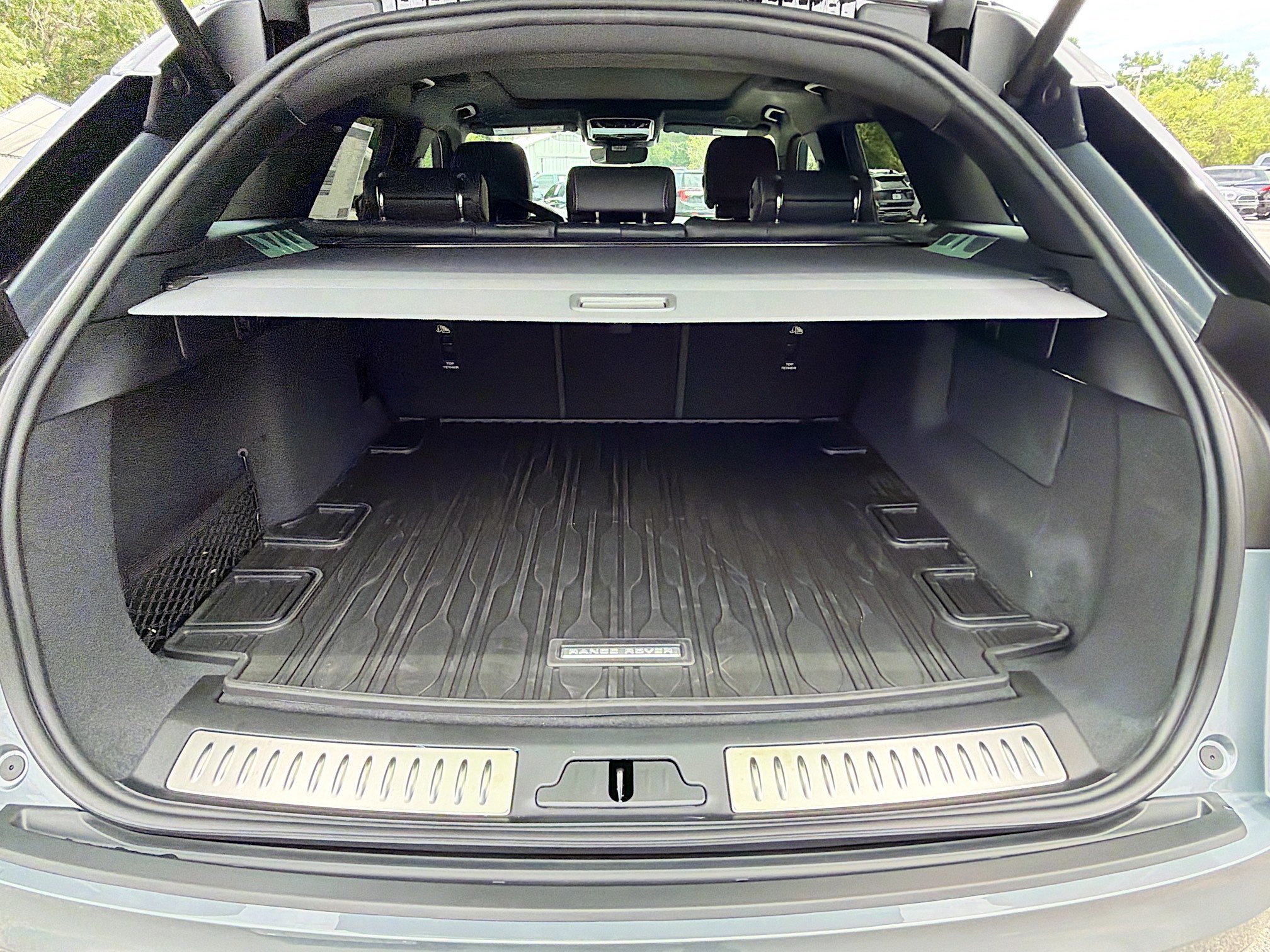 New 2026 Zadar Grey Land Rover Belgravia Edition image 11