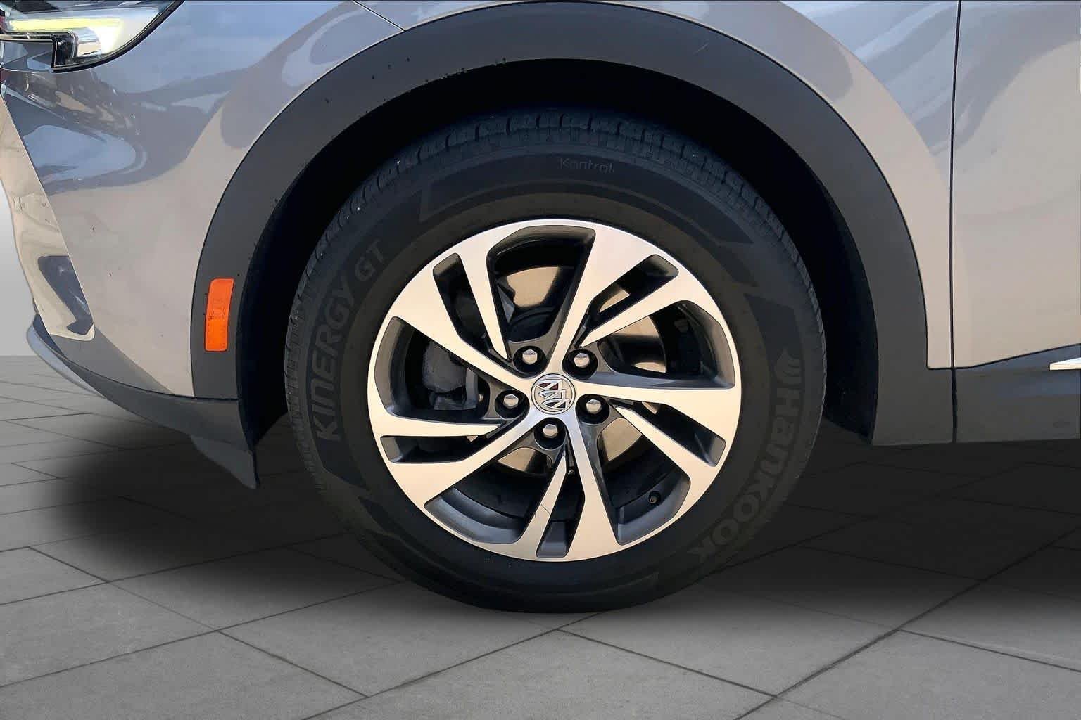2022 Buick Envision Essence - Photo 11