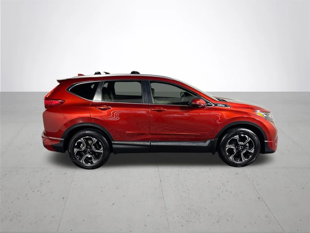 Certified Used 2019 Molten Lava Pearl Honda Touring image 6