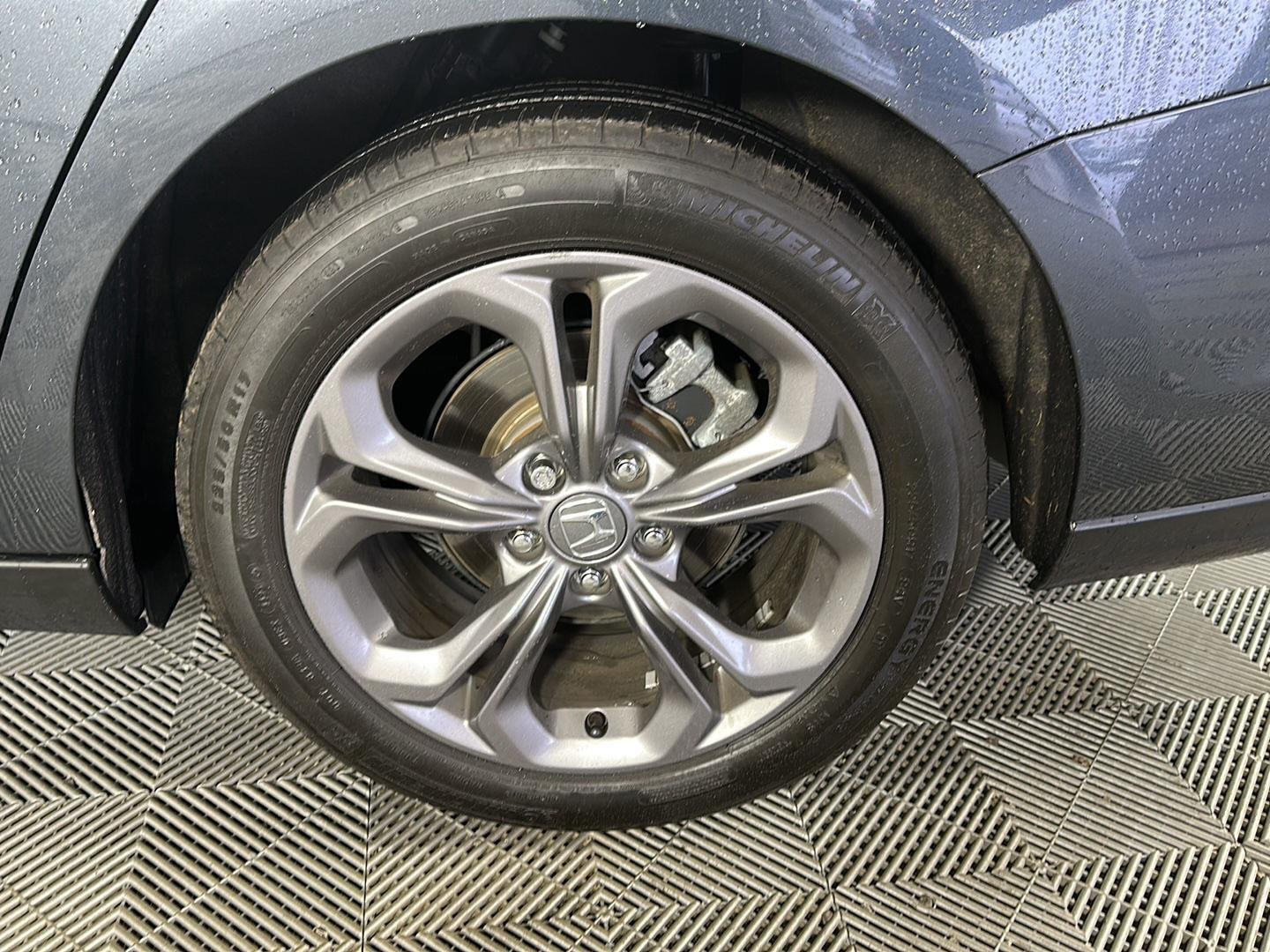 Used 2024 Meteorite Gray Metallic Honda EX image 9