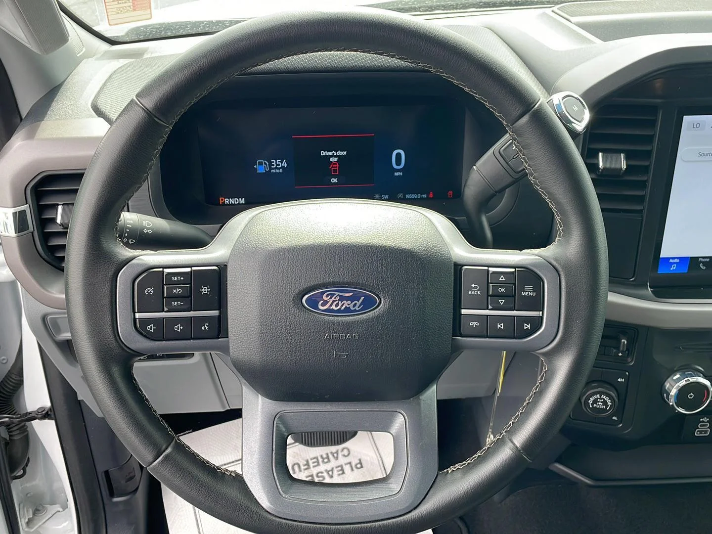Used 2025 Oxford White Ford XLT image 16
