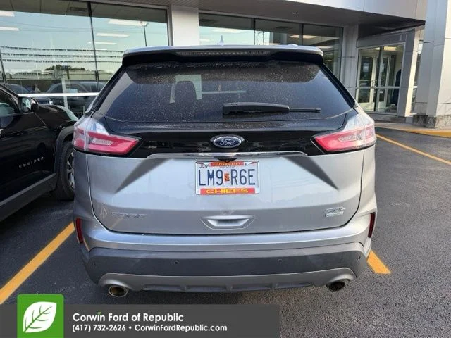 Used 2020 Silver Metallic Ford SEL image 6