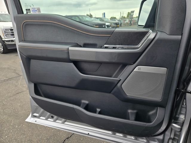 Used 2023  Ford Tremor image 13