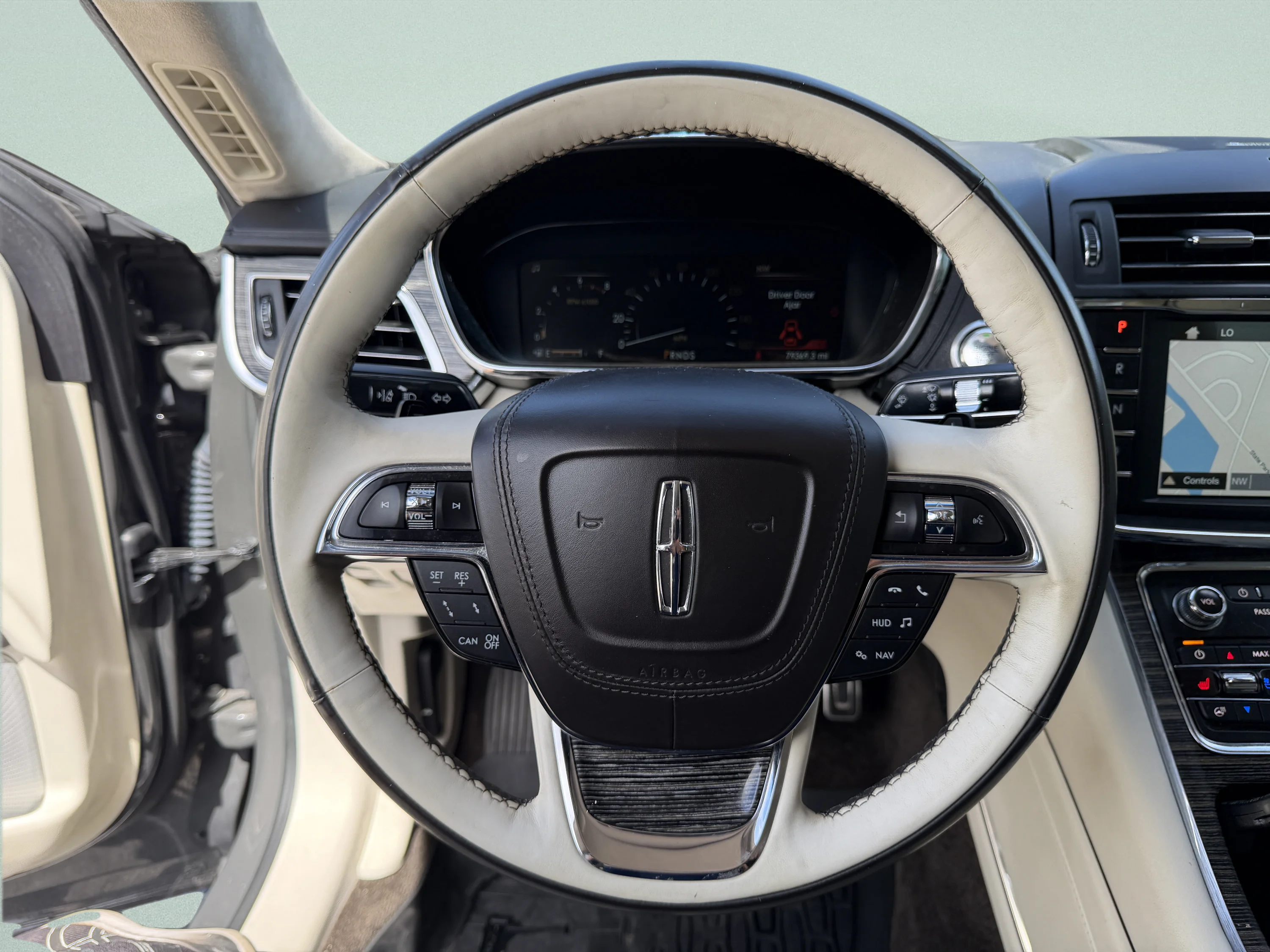 Used 2018 Magnetic Gray Metallic Lincoln Black Label image 39