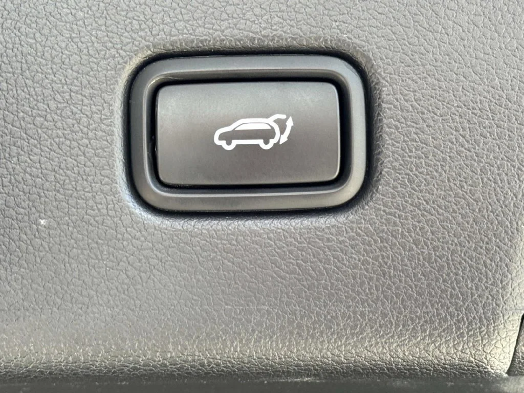 Used 2025 Gray Hyundai SEL image 15