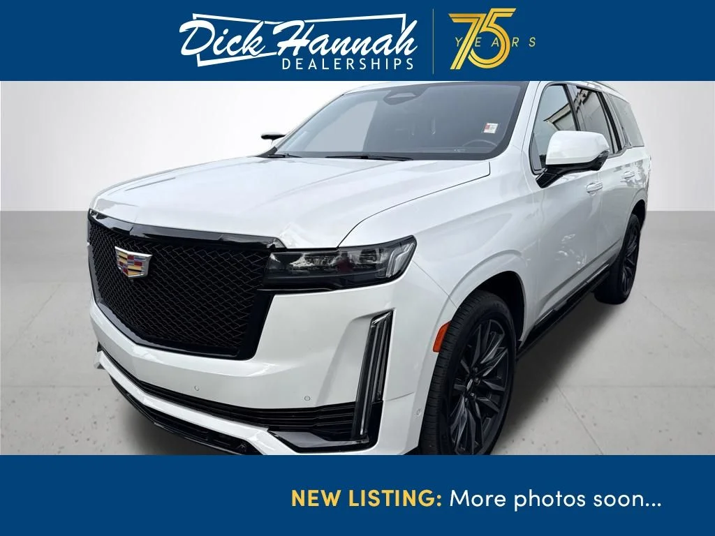 Used 2022 White Cadillac Sport Platinum image 1
