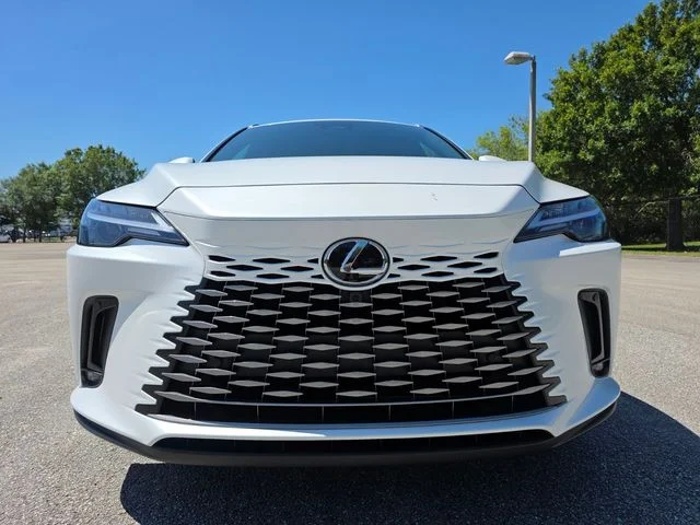 New 2026 Eminent White Pearl Lexus PREMIUM PLUS image 8
