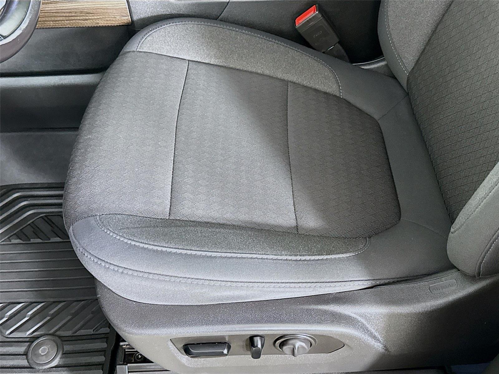 Used 2020 BLACK Chevrolet LT Trail Boss image 20