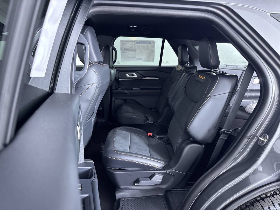 New 2026 Carbonized Gray Metallic Ford Tremor image 22