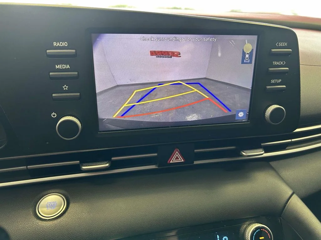 Used 2023 Black Hyundai SEL image 22