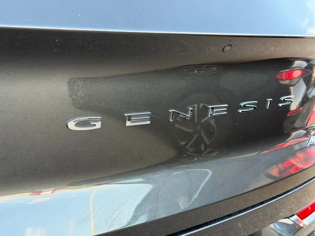 Used 2024 Makalu Gray Genesis 3.5T image 16