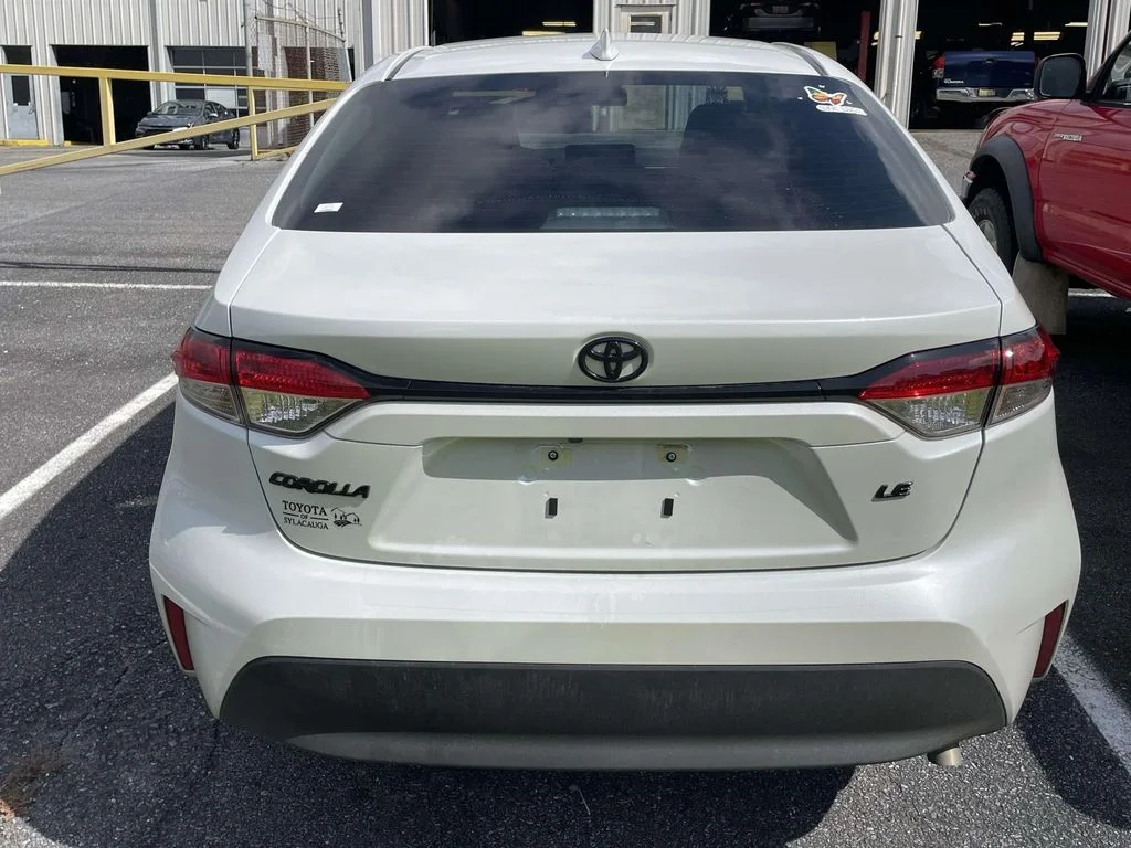 Used 2025 Wind Chill Pearl Toyota LE image 3