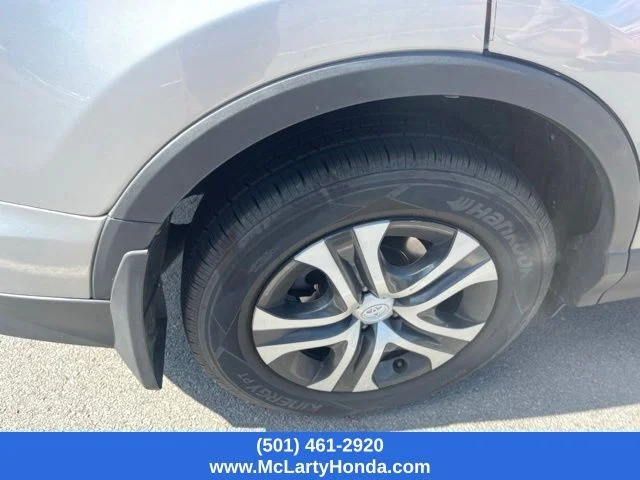 Used 2018 Silver Toyota LE image 9
