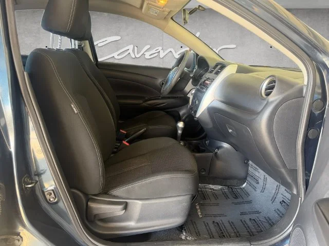Used 2017 Blue Nissan 1.6 SV image 24