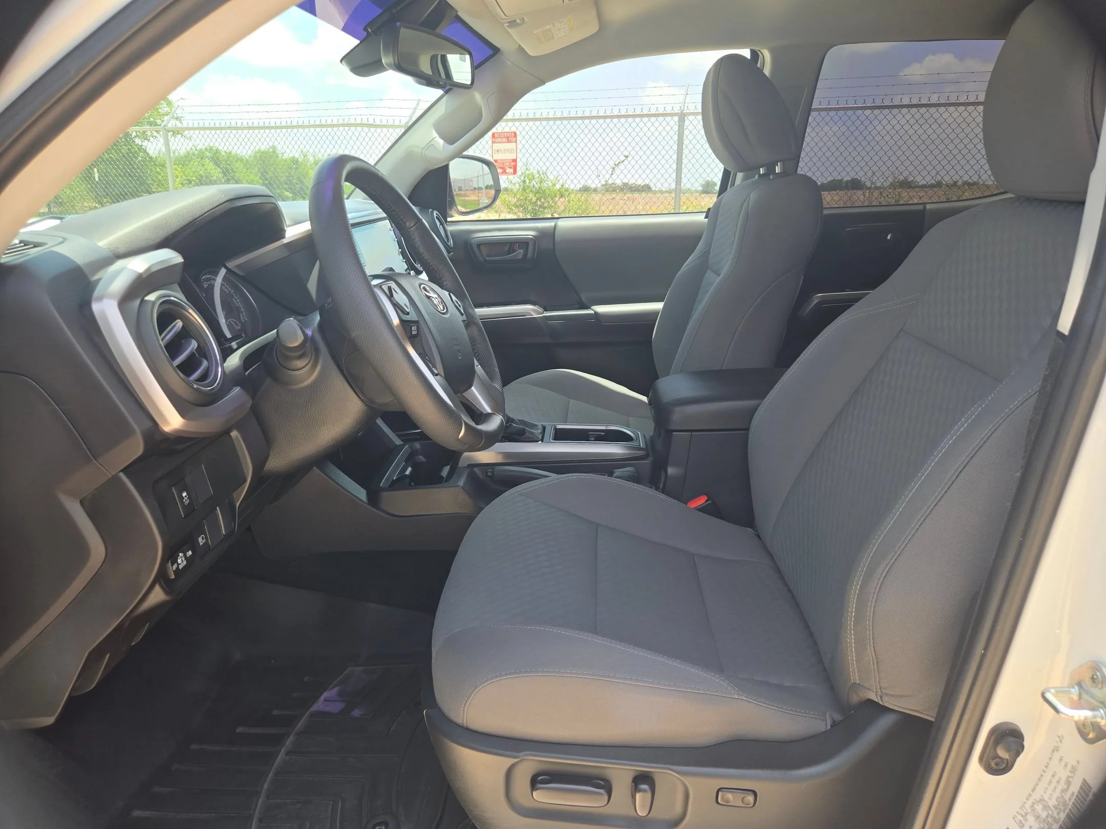 Used 2023 White Toyota SR5 image 9